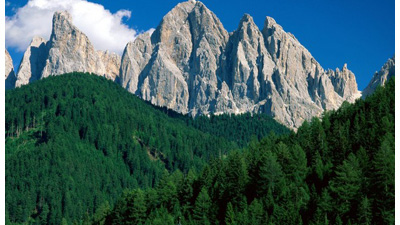 ภูเขาหินโดโลไมท์ ในอิตาลี